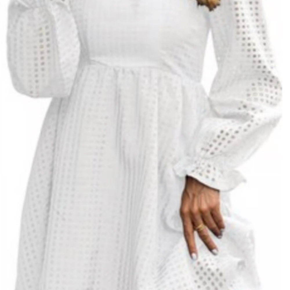 Small White Babydoll dress - Picture 8 of 8